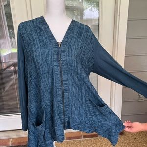 Logo Lori Goldstein ,size L, Blue zip up sweater, full length sleeves, w pockets